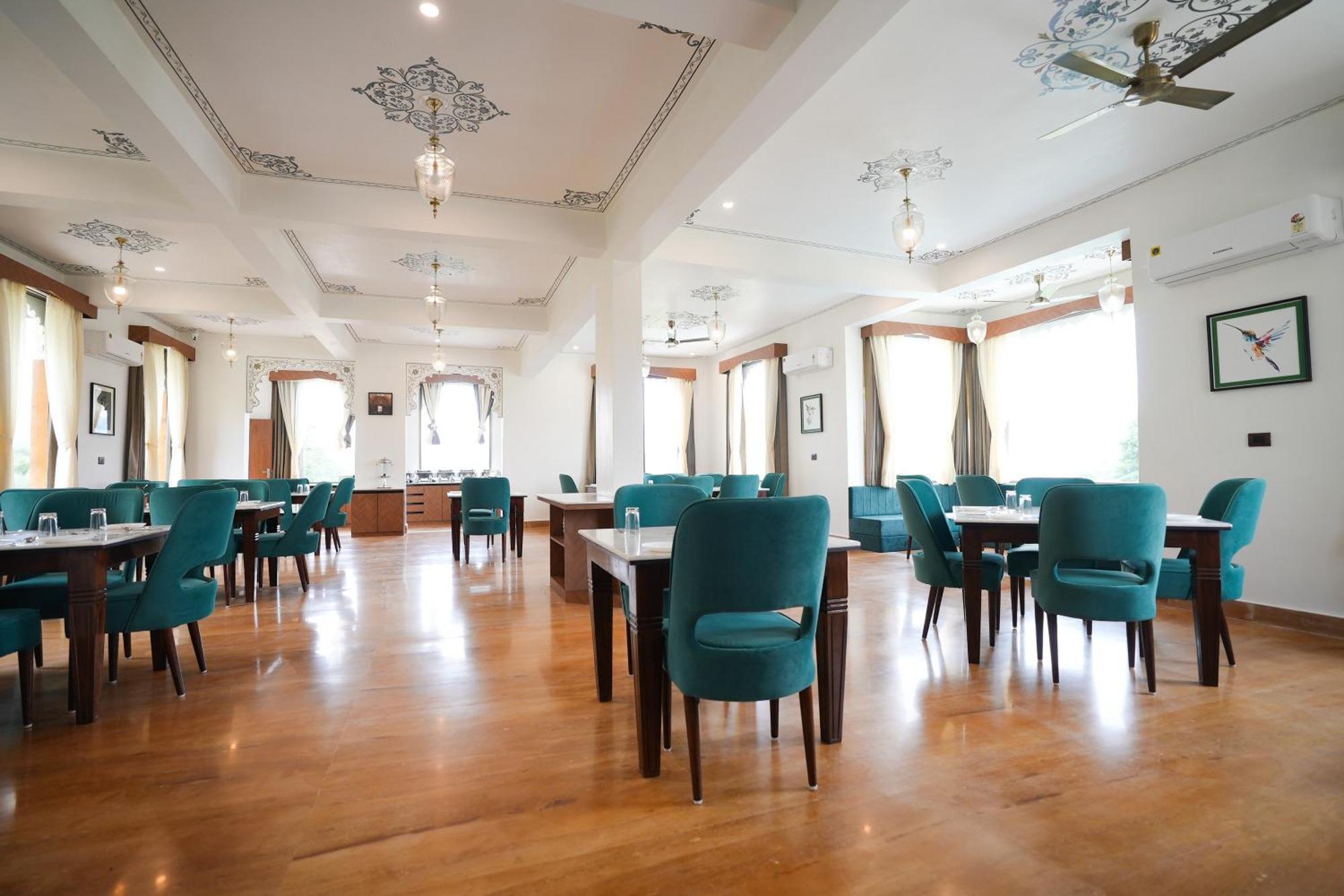 Maangarh Resorts ウダイプル エクステリア 写真