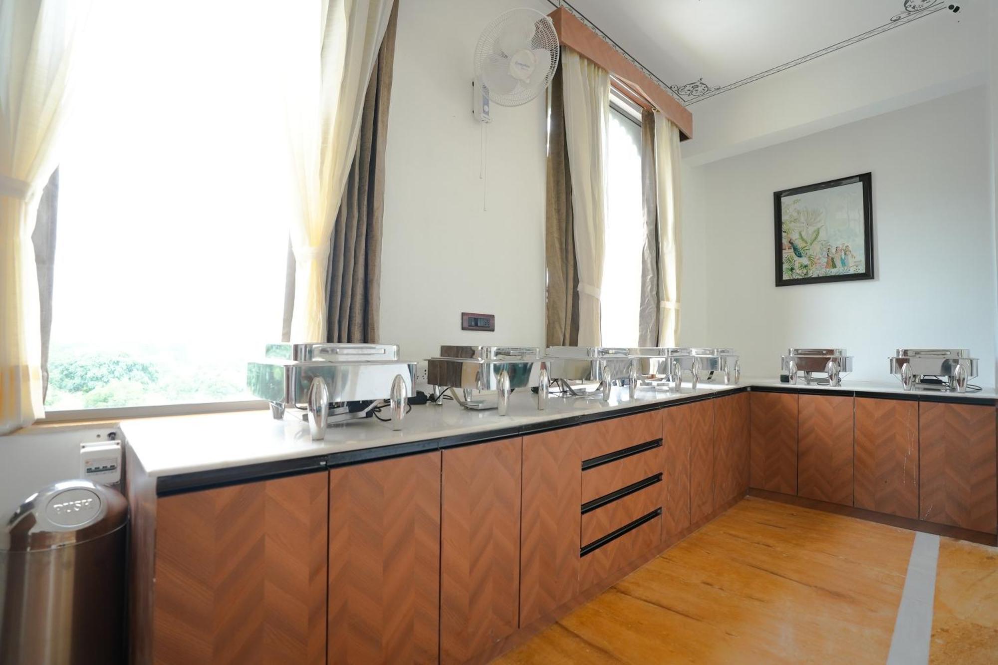 Maangarh Resorts ウダイプル エクステリア 写真